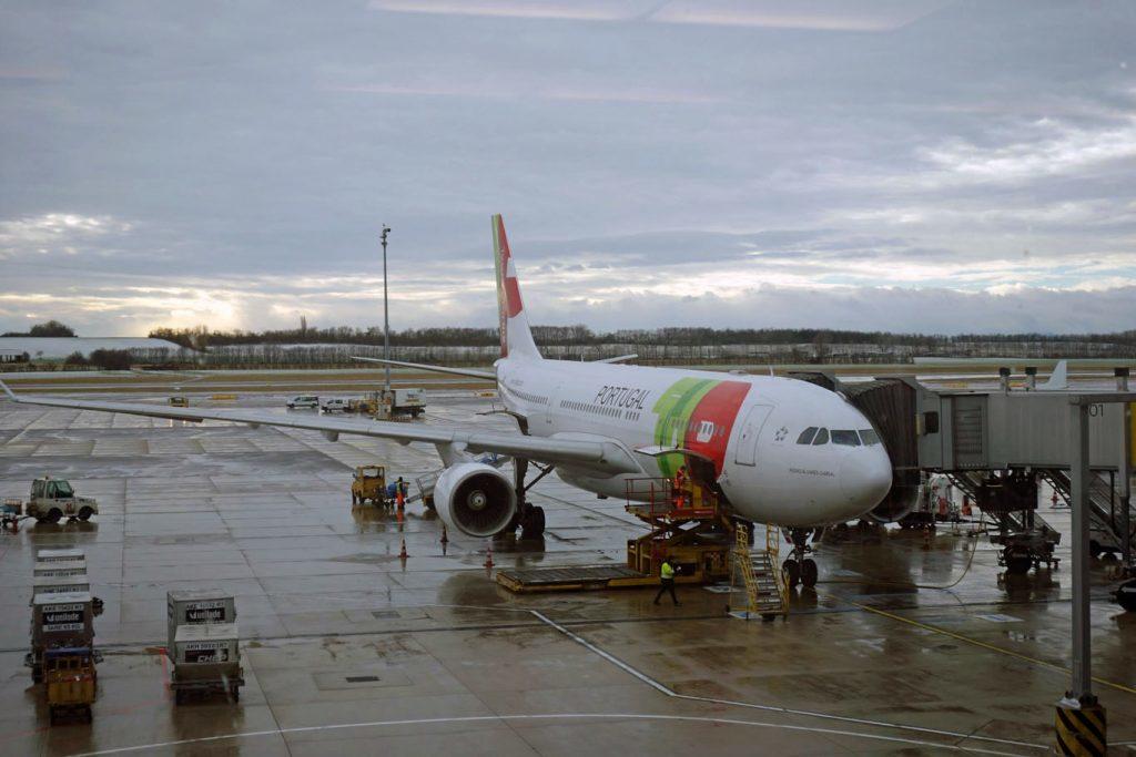 Обзор: TAP, бизнес-класс (A330), Вена — Лиссабон