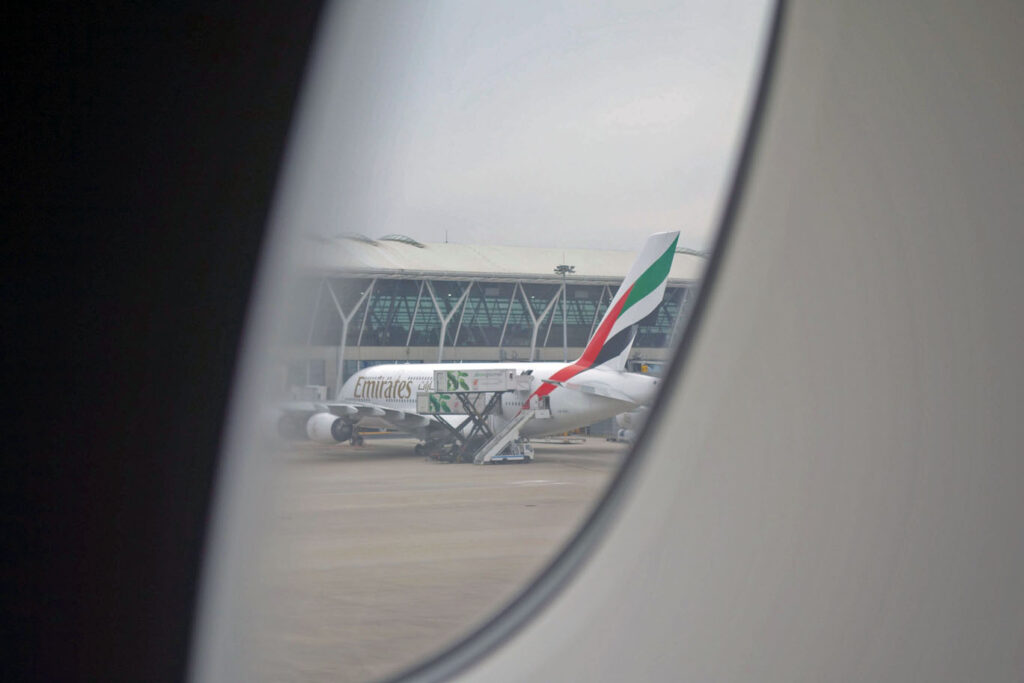 Emirates СНОВА(!!!) повышает топливные сборы